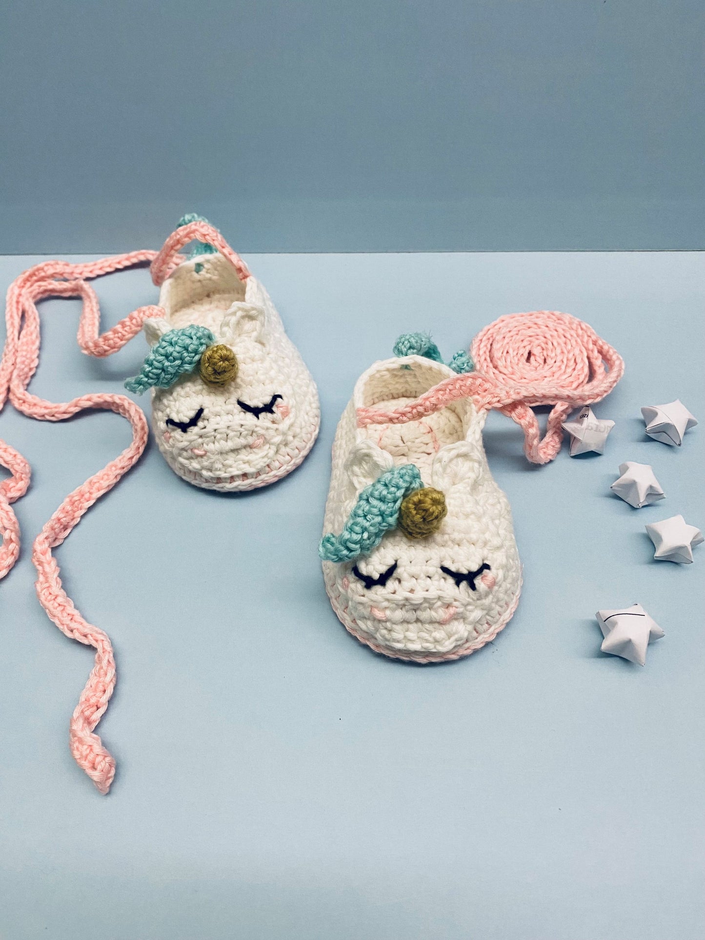 Unicorn Baby Shoes crochet pattern (3-6 months, 6-12 months)