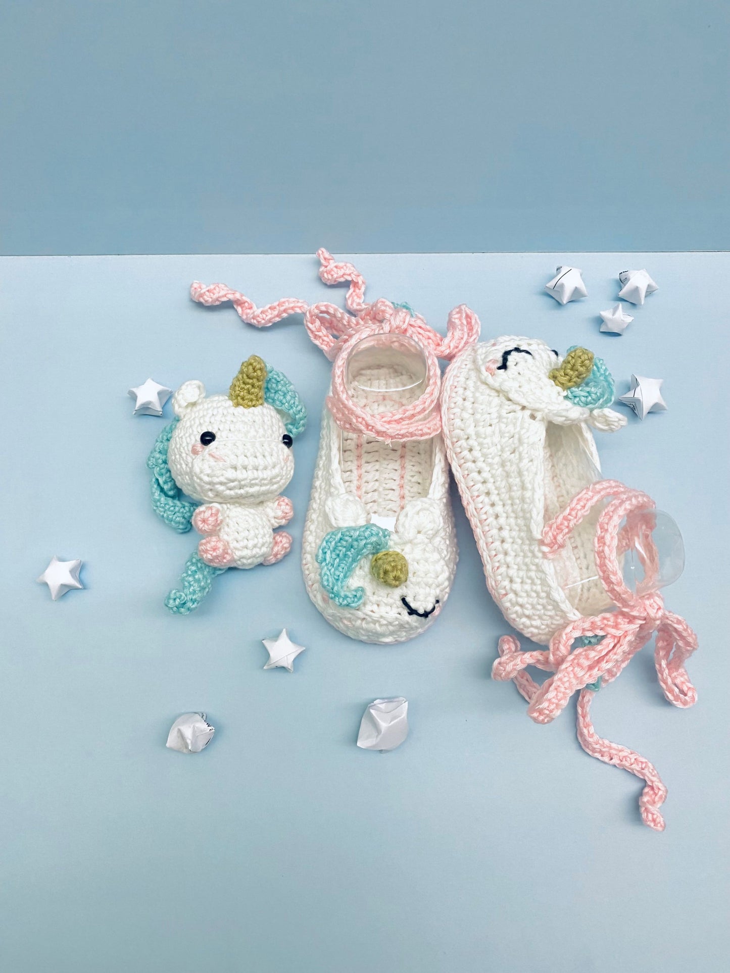 Unicorn Baby Shoes crochet pattern (3-6 months, 6-12 months)